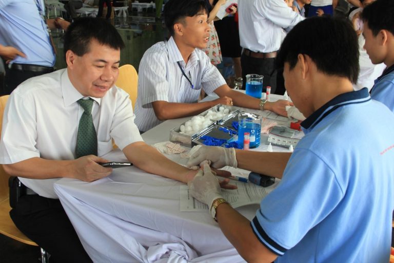Ngày hội hiến máu nhân đạo 2014