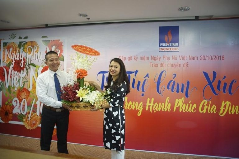 Ngày 20-10 rộn ràng trên khắp muôn nơi của Người PVE